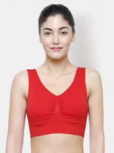 FashionRack Red Solid Non-Wired Lightly Padded Sports Bra TVRed