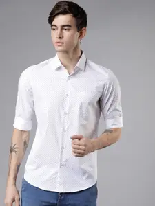 HIGHLANDER Men White & Navy Blue Slim Fit Printed Casual Shirt