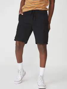 COTTON ON Men Black Solid Regular Fit Cargo Shorts