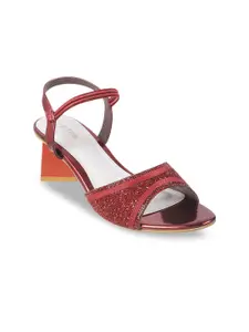 Metro Metro Women Maroon Solid Sandals