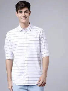LOCOMOTIVE Men White & Blue Slim Fit Striped Casual Shirt