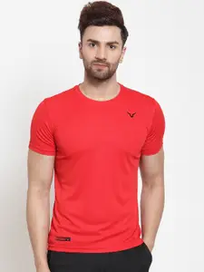 Invincible Men Red Solid Round Neck T-shirt