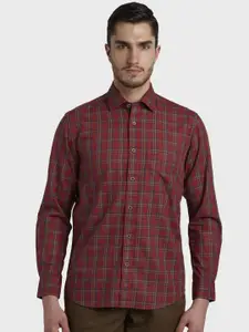 ColorPlus Men Red Tailored Fit Checked Casual Shirt