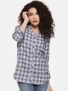 Campus Sutra Women Grey & Off-White Regular Fit Checked Casual Shirt