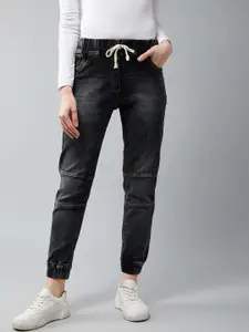 DOLCE CRUDO Women Grey Jogger Mid-Rise Clean Look Stretchable Joggers