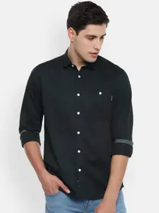 Louis Philippe Jeans Men Black Slim Fit Solid Casual Shirt
