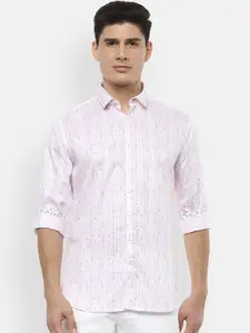 V Dot Men White & Red Regular Fit Printed Casual Shirt