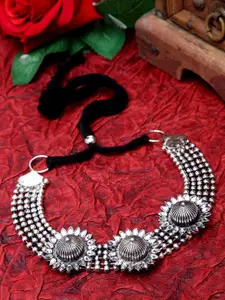 Moedbuille German Silver Temple Necklace