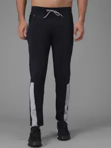 Kotty Men Black Solid Slim Fit Track Pants