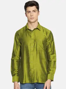 TATTVA Men Olive Green Slim Fit Solid Casual Shirt