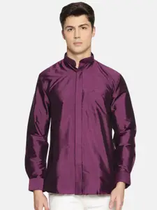 TATTVA Men Purple Slim Fit Solid Casual Shirt