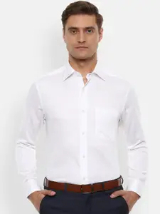 Louis Philippe Men White Regular Fit Solid Formal Shirt
