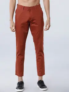 HIGHLANDER Men Rust Red Slim Fit Solid Chinos