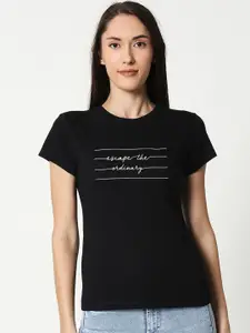 Bewakoof Women Black Printed Round Neck Slim Fit T-shirt