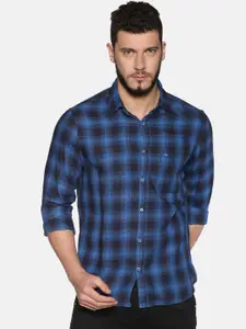 Chennis Men Blue Slim Fit Checked Casual Shirt