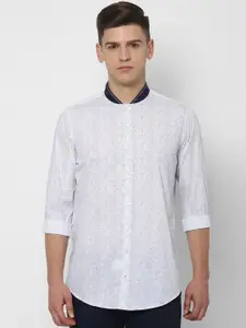 SIMON CARTER LONDON Men White & Blue Slim Fit Printed Casual Shirt