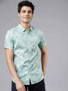 HIGHLANDER Men Green & White Slim Fit Printed Casual Shirt