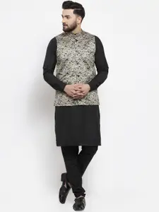 Jompers Men Black & Gold-Toned Printed Kurta with Churidar
