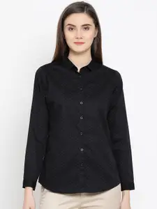 Crimsoune Club Women Black Slim Fit Printed Casual Shirt