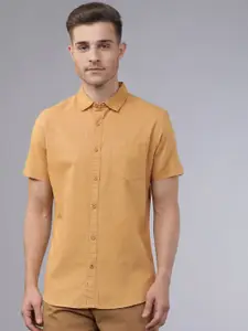 HIGHLANDER Men Mustard Yellow Slim Fit Solid Casual Shirt