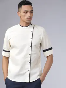HIGHLANDER Men White Slim Fit Solid Casual Shirt