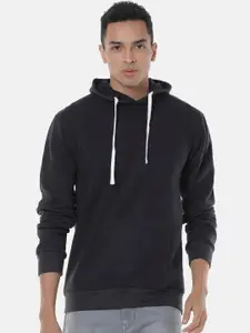 Campus Sutra Men Black Solid Hooded Sweatshirt