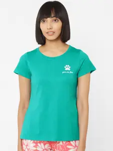 Soie Women Teal Green Paw Printed Lounge T-Shirt