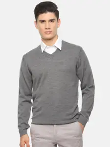 Van Heusen Men Grey Solid Pullover Sweater