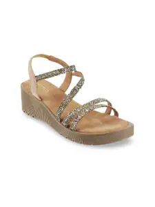 Metro Women Gold-Toned Woven Design Sandals