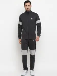Yuuki Men Grey Solid Tracksuit