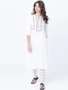 Vishudh Women White & Black Yoke Design A-Line Kurta