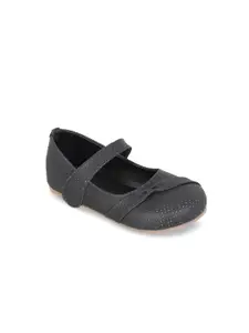 In Fashion By Solly Dolly Girls Black Solid Mary Janes