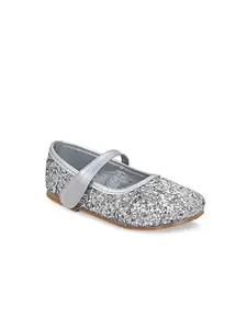 In Fashion By Solly Dolly Girls Silver-Toned Solid Ballerinas
