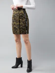 DOLCE CRUDO Women Olive Green & Black Camouflage Print Pencil Skirt