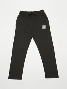 Octave Boys Black Solid Straight Fit Track Pants