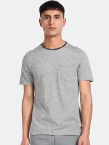 Cherokee Men Grey Solid Round Neck T-shirt