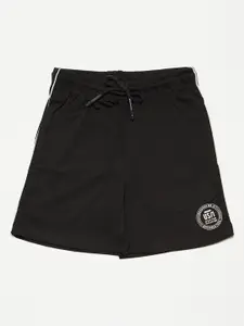 Octave Boys Black Solid Regular Fit Regular Shorts