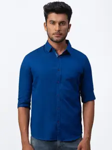 SPYKAR Men Blue Slim Fit Solid Casual Shirt