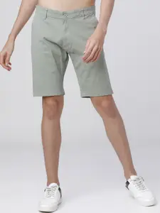 HIGHLANDER Men Green Solid Slim Fit Regular Shorts