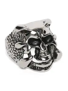 OOMPH Men Silver-Plated Vintage Gothic Skull Claw Biker Handcrafted Finger Ring