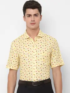 SIMON CARTER LONDON Men Yellow Regular Fit Printed Casual Shirt