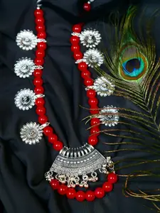 Crunchy Fashion Silver-Toned & Red Alloy Silver-Plated Oxidised Necklace