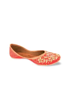 DESI COLOUR Women Red Embellished Mojaris
