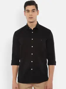Louis Philippe Jeans Men Black Slim Fit Solid Casual Shirt
