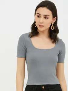 Harpa Grey Scoop Neck Fitted Top