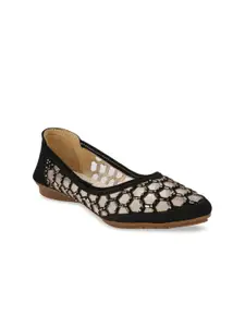 WOMENS BERRY Women Black Printed Embellished Leather Sustainable Ballerinas Flats