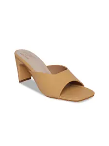 Bowtoes Women Tan Solid Sandals