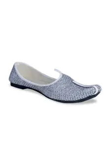 PANAHI Men Grey Textured Mojaris