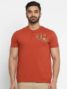 Royal Enfield Men Rust Solid Henley Neck T-shirt