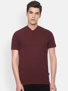 V Dot Men Maroon Henley Neck Slim Fit T-shirt